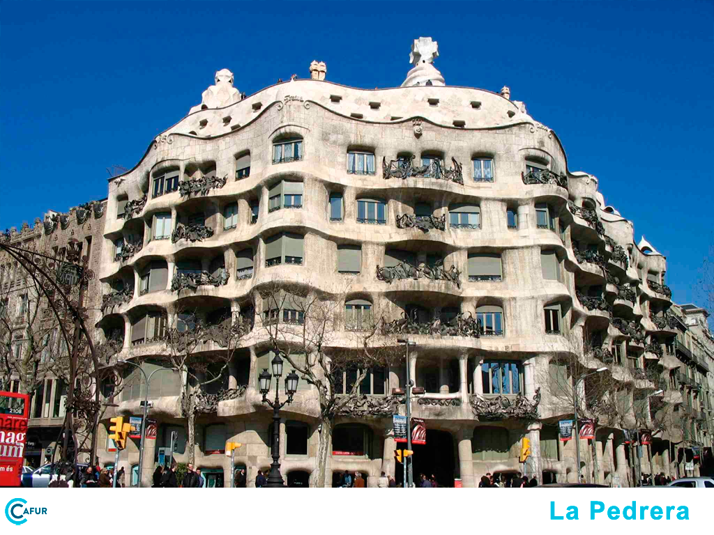 edificis-modernistes-de-barcelona-la-pedrera